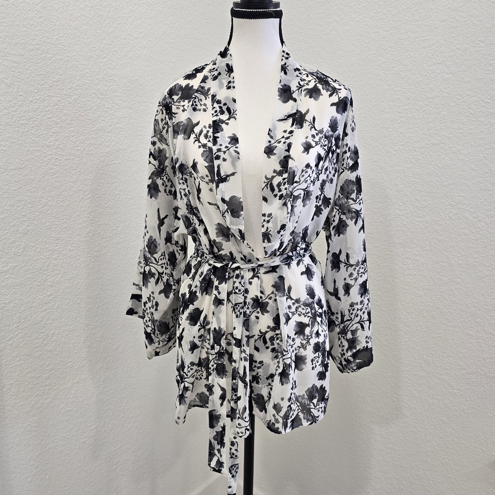 H&M White Robe Black Floral Design Long Bell Sleeves Size Small